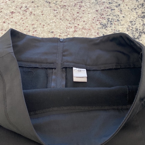 Vintage black satin skirt - Picture 4 of 5